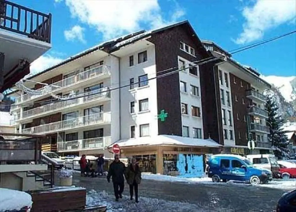 VAL D'aurea Entree A : Studio Cabine 4 Personnes / Studio Cabin 4 People