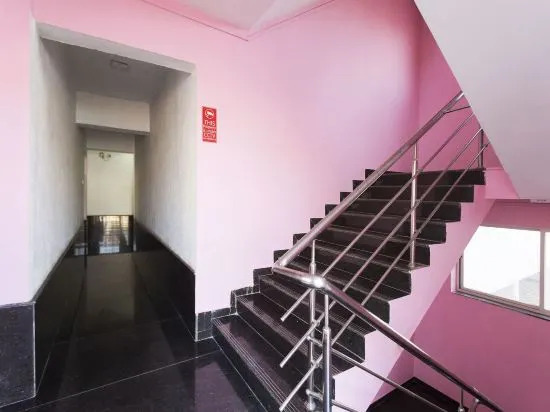 OYO 10389 Latanand Residency
