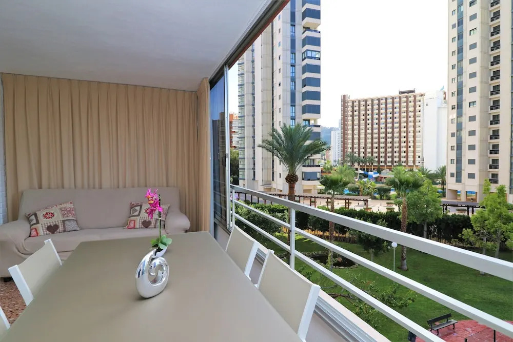 Lidersol Apartment 3-F