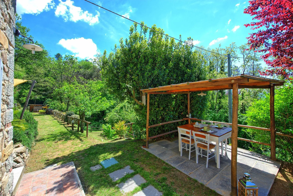 Casale di Cozzile by PosarelliVillas