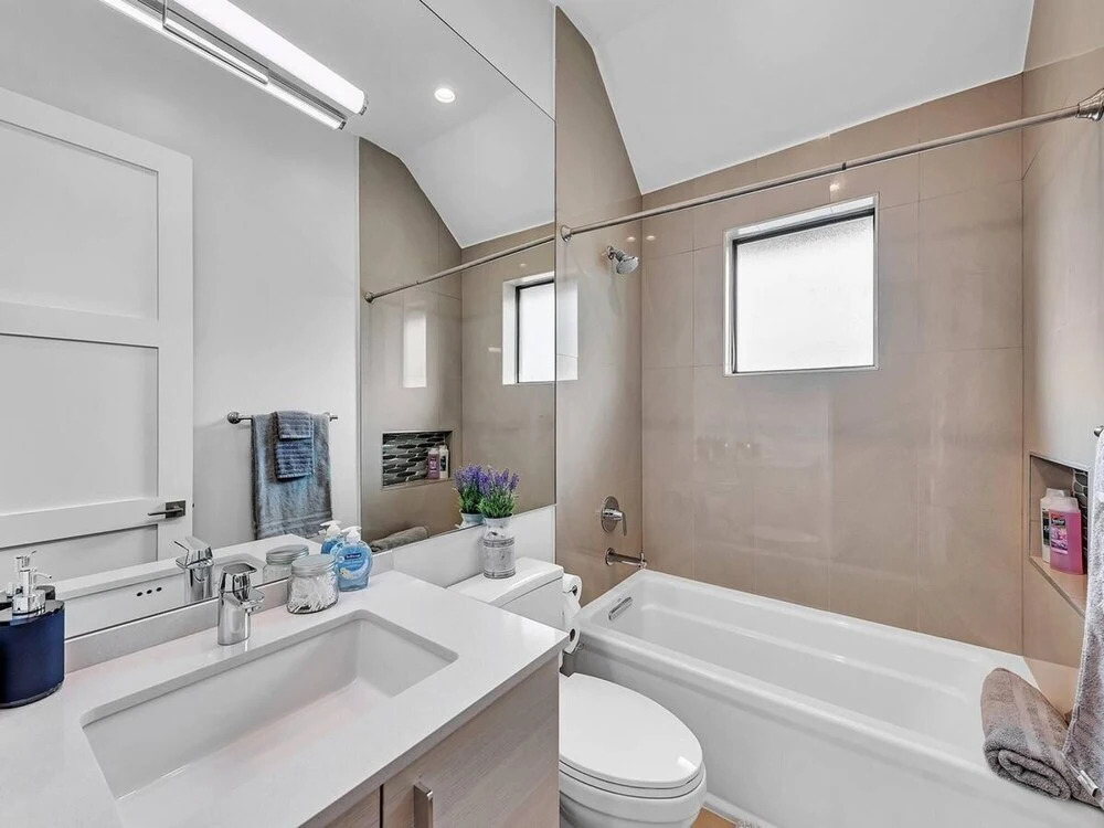 New Luxurious Home 3 Min to Beach Walk to Las Olas