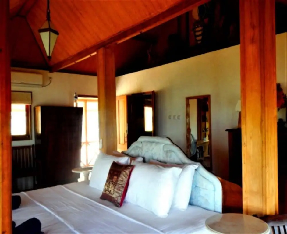 Breve Azurine Lagoon Resort