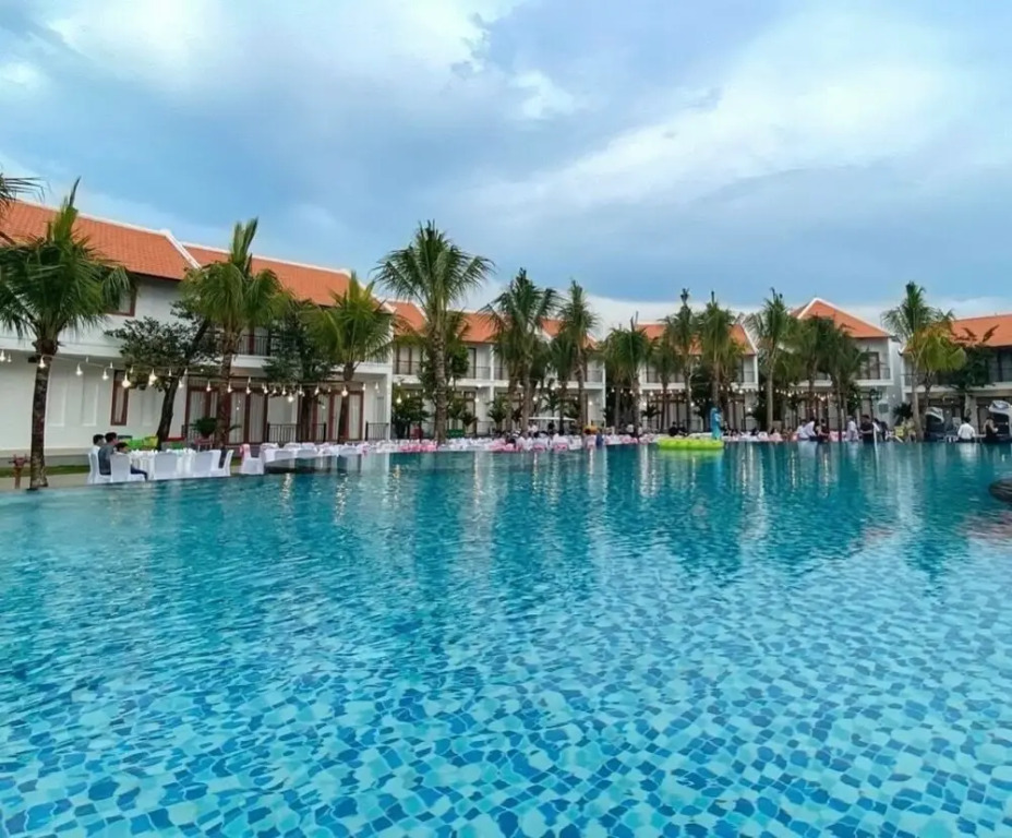 Ha Tien Xua Hotel & Resort