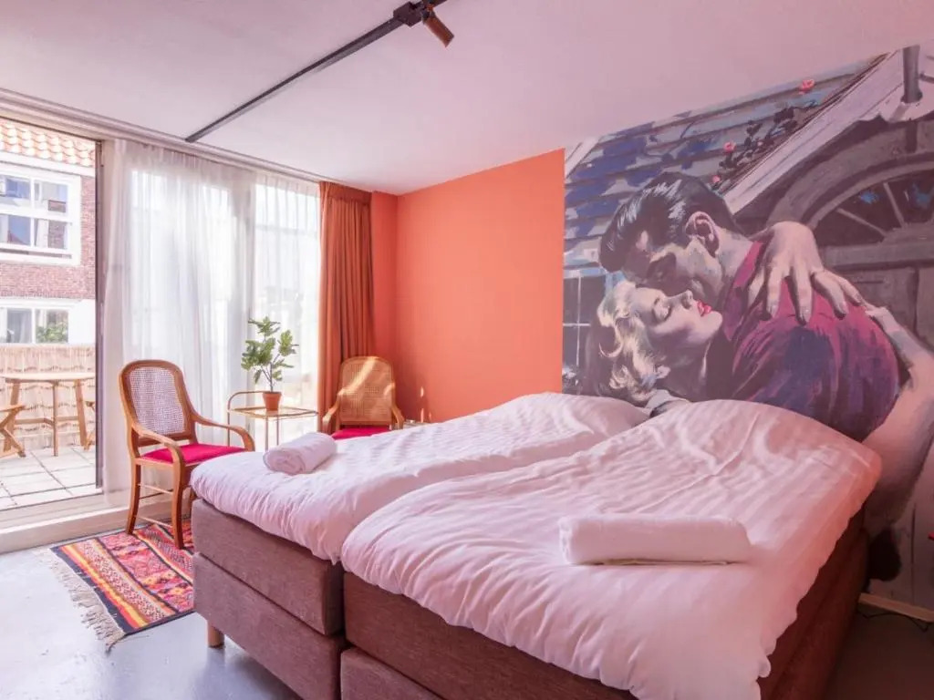 Pink Flamingo Boutique Hostel