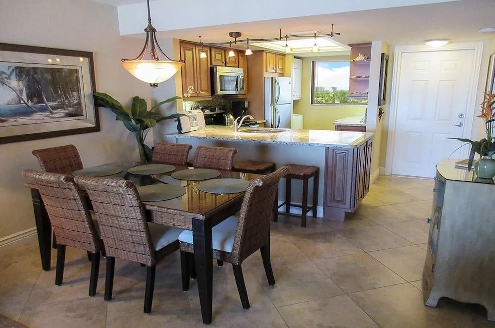 Carlos Pointe 612 2 Bedrooms 2 Bathrooms Condo