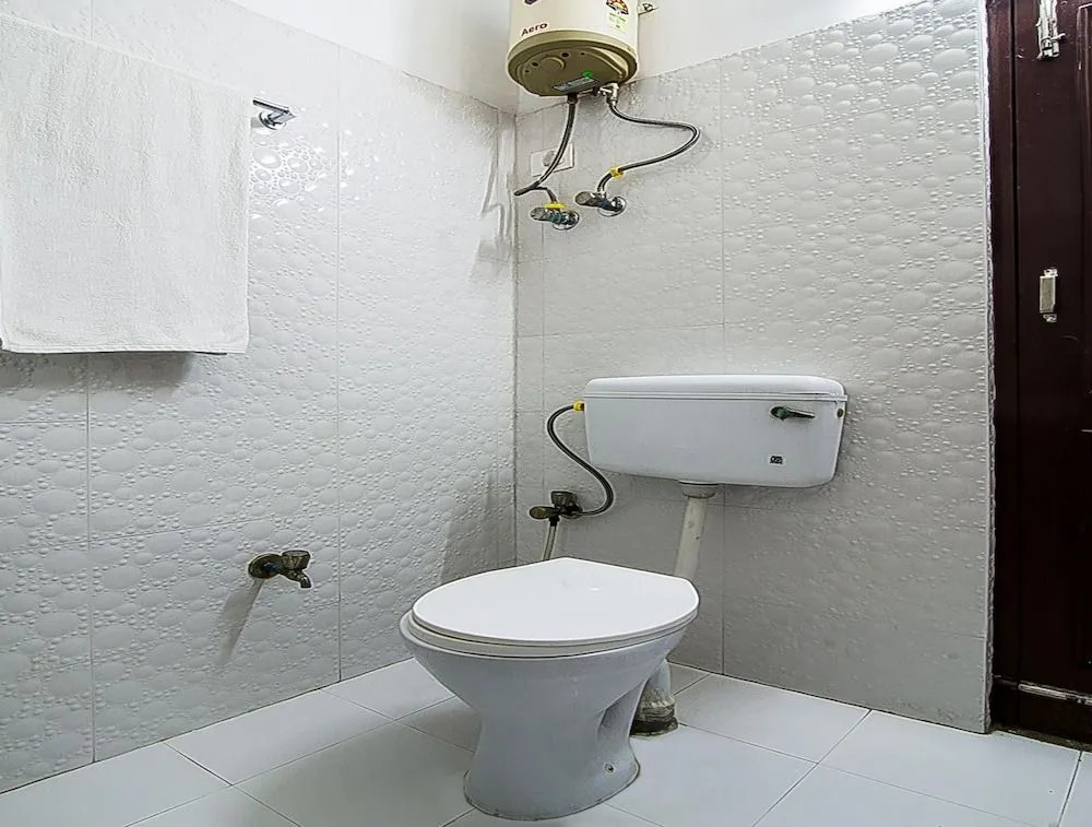 OYO 13730 Hotel Balram