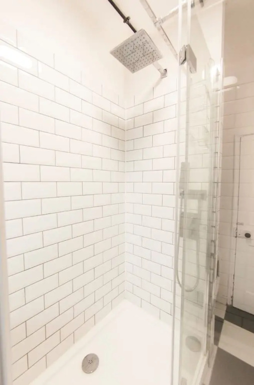 Fantastic Property for 4 in the Heart of London
