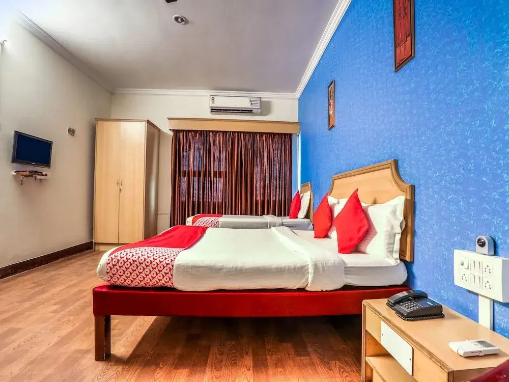 Royal Suite by OYO Rooms