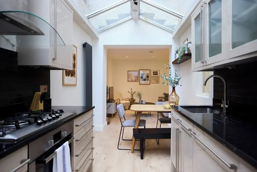 The Fulham Patio Apartment