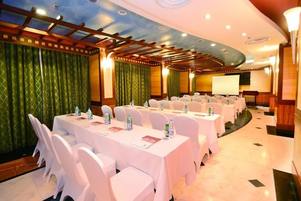 Al Muna Kareem Hotel- EX LEADER