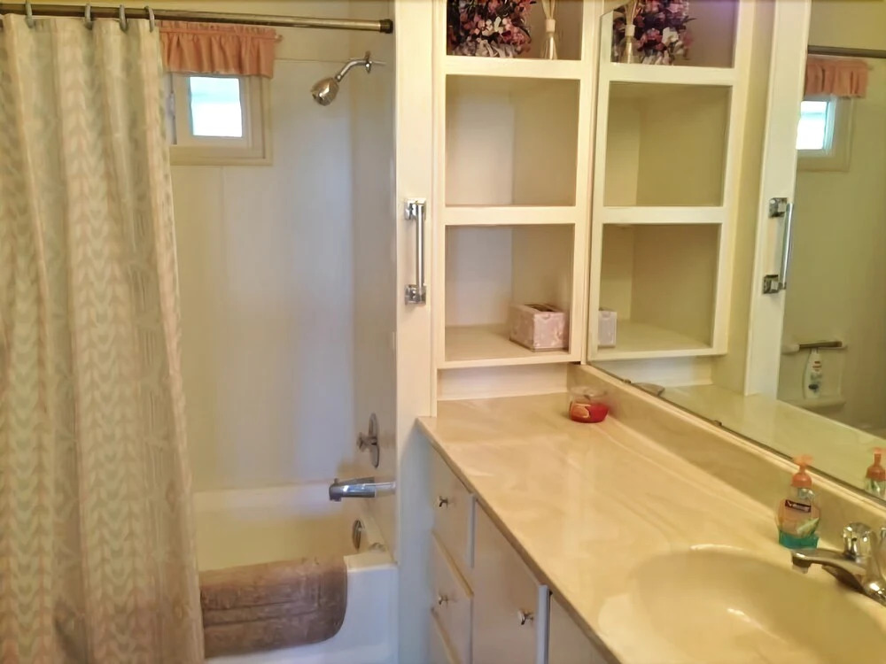 Roadrunner Club 68 - 2 Br Home