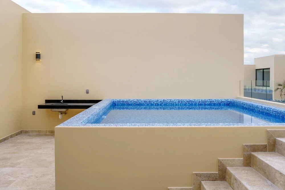 Stunning 3BR PH Private Pool Best Location Sky Pool Amenities