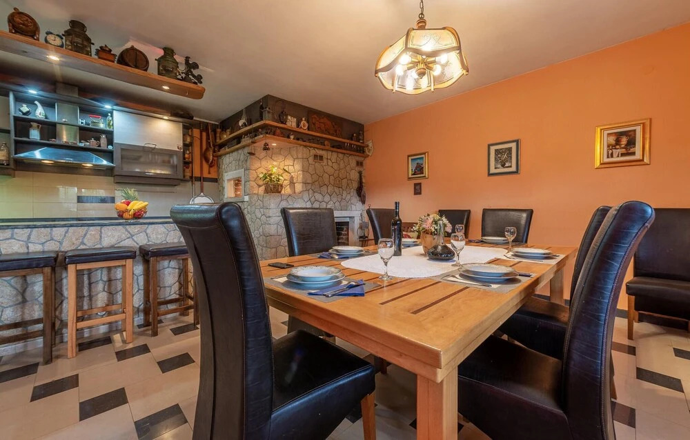 Nice Home In Zadar With Wifi