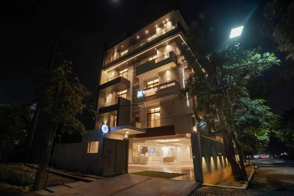 Treebo Premium Indus Crown