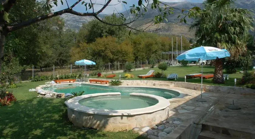 Hotel Mirela