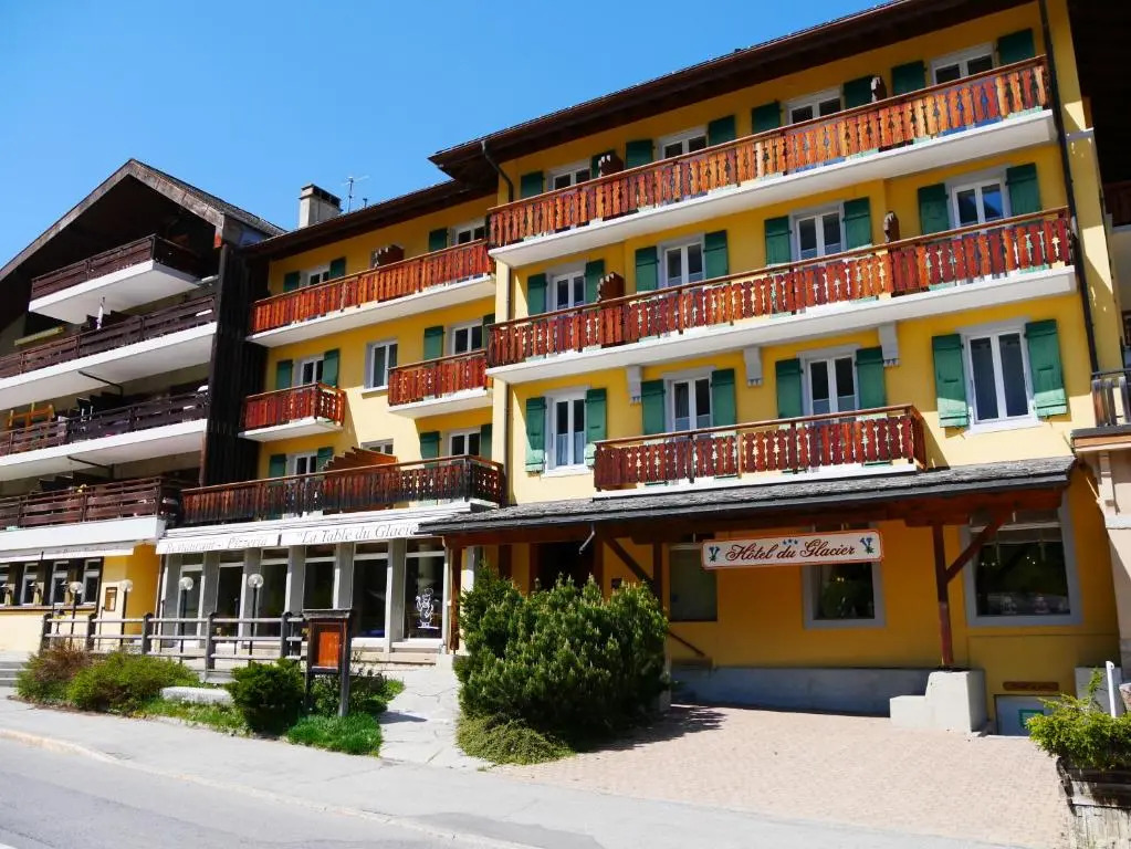 Minotel Glacier