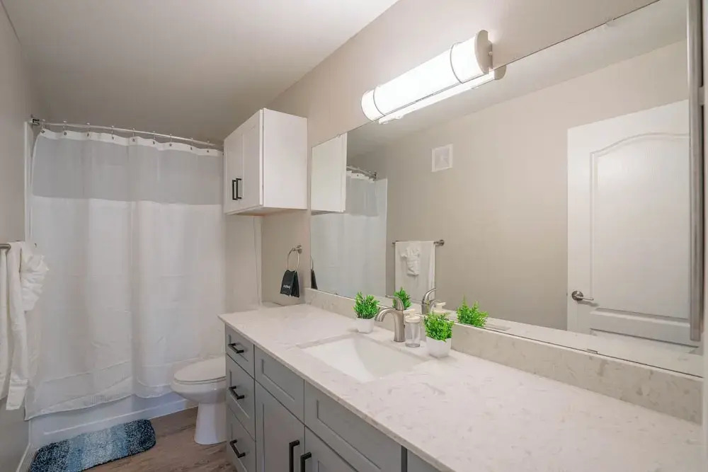 ROVE LIVING/KB - Lex on Central