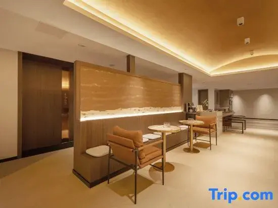 Sanhe Hotel