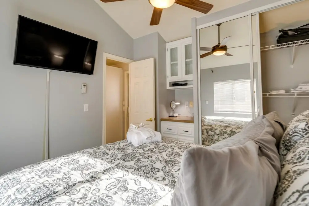 Pet-friendly Lake Havasu City Home w/ Fire Pit!