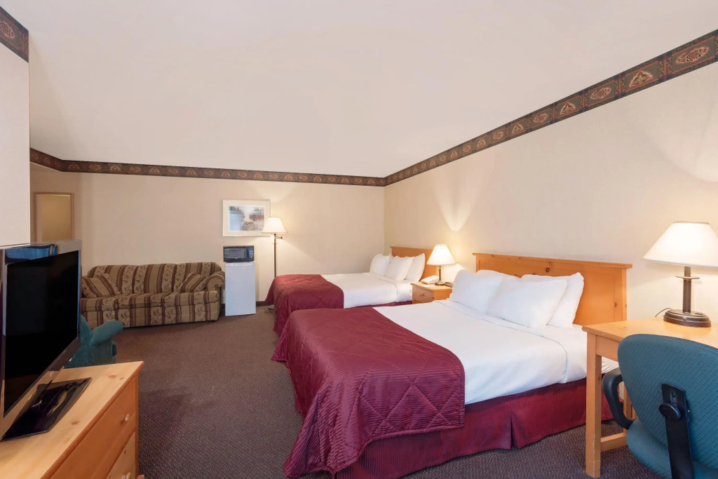 Clarion Resort Pinewood Park