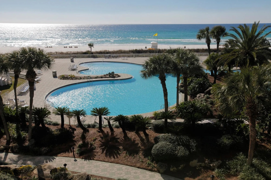 Edgewater Beach & Golf Resort by Panhandle Getaways