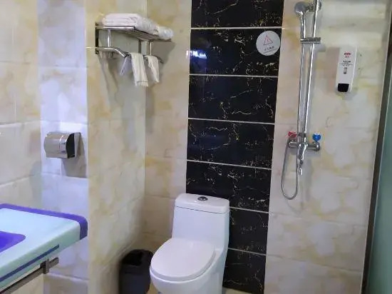 Ding Good Hotel Ruili