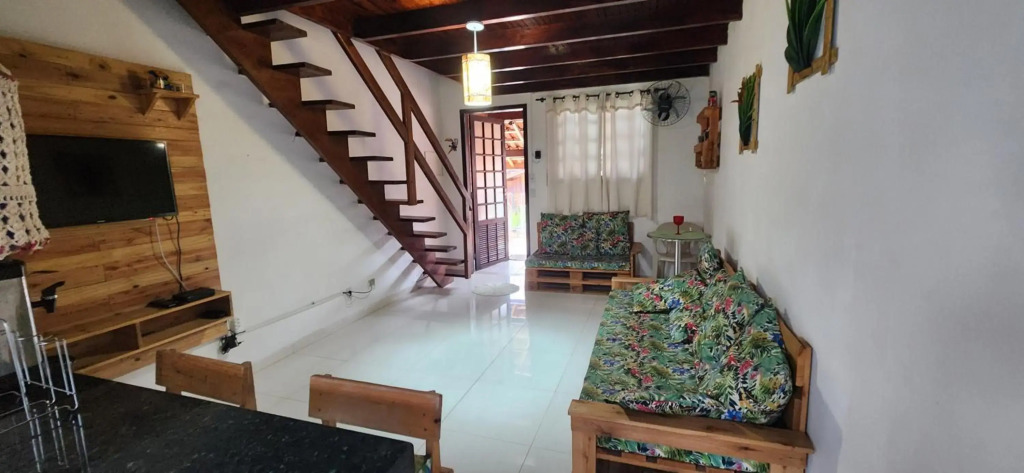 Apartamento super mobilhado com piscina e churrasqueira