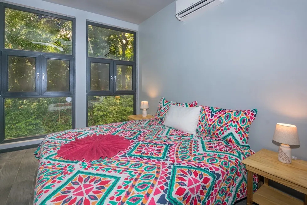 Brisa De Verano 2 Bedroom Home by RedAwning