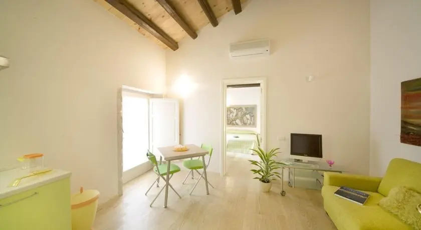 NotArt ApartHotel