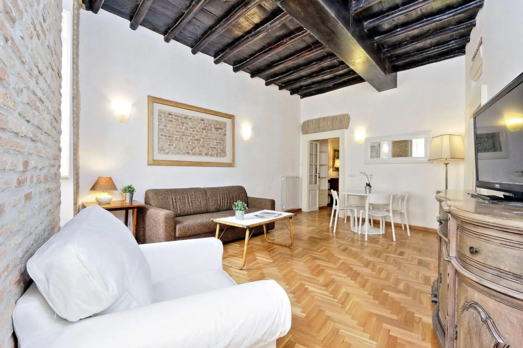 Spanish Steps Area - My Extra Home