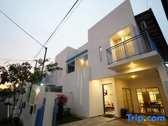 Airport Retreat Negombo- Family Villa with Pool & Theme Parks