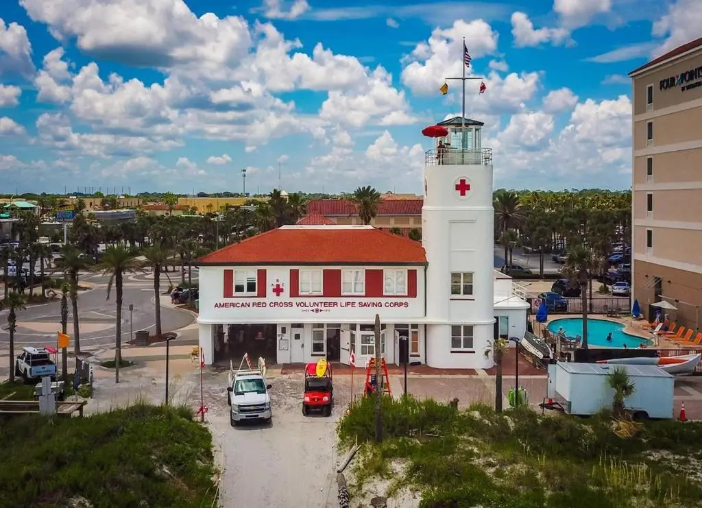 Seventh Seas half mile to the beach pet friendly Near to the Mayo Clinic - UNF - TPC Sawgrass - Convention Center - Shopping Malls - Under 3 Hours from DISNEY