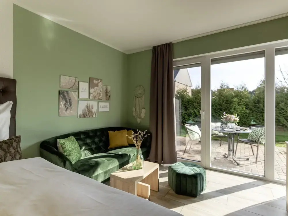 GLEUEL INN HOTEL - Serviced Apartments