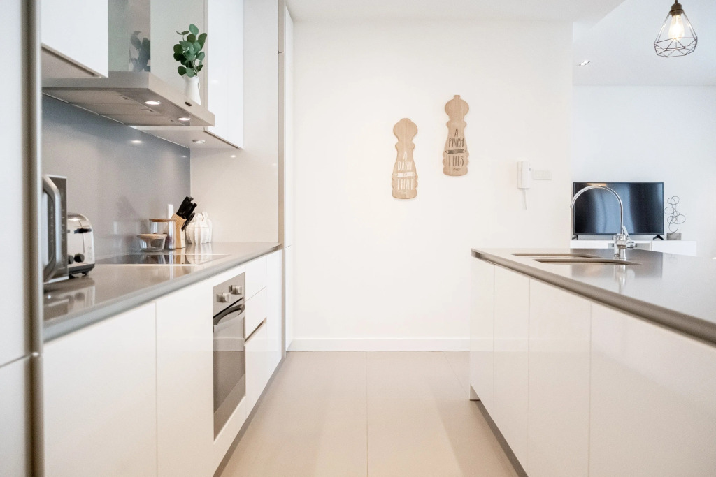 Elegant And Bright Apartment In City Walk