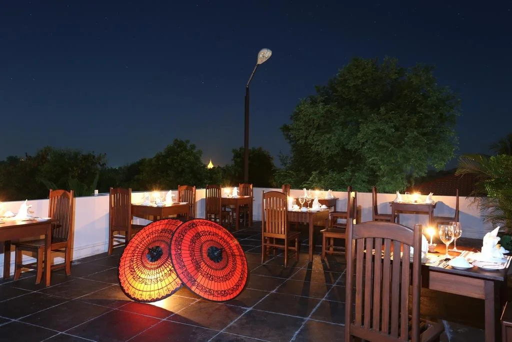 Royal Bagan Hotel