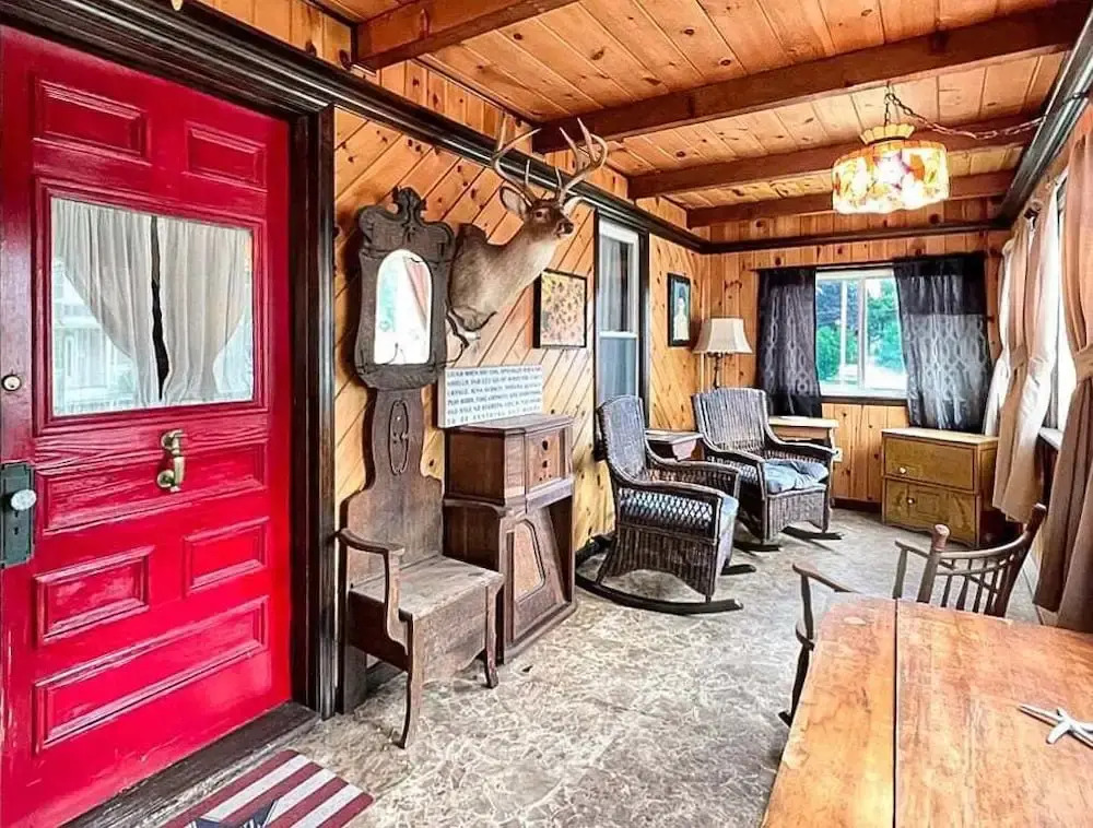 Kurtz Cottage - Y856