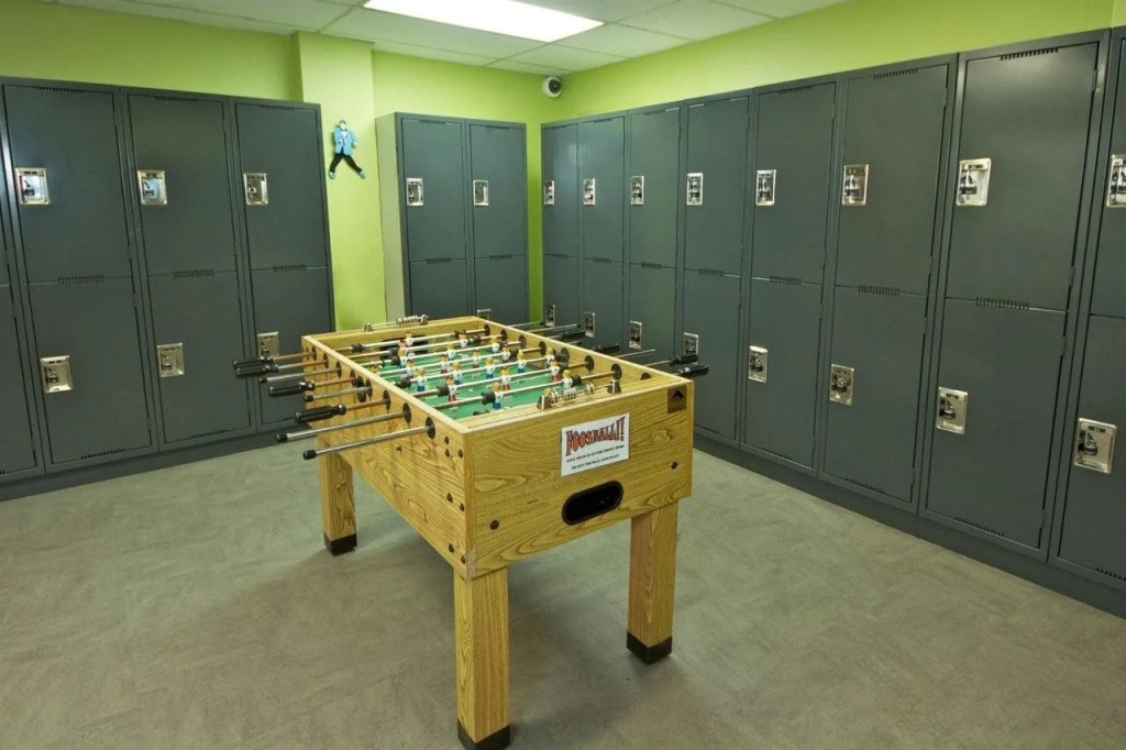 American Hotel Hostel