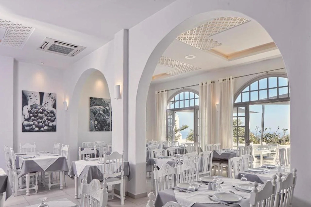 Santorini Palace