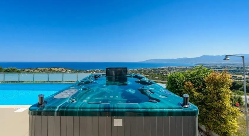 Villa Tavrou Dyo - Luxury 3 Bedroom Latchi Villa With Private Pool