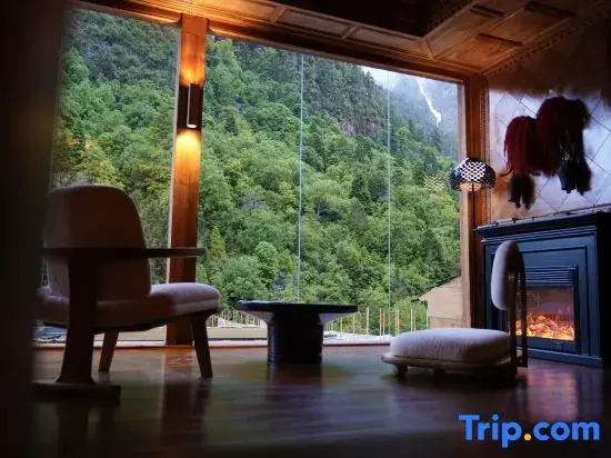 ZhiYu Guest House