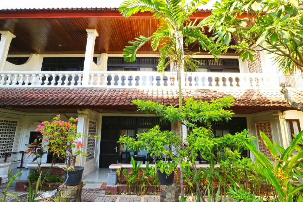 Hotel Near Beach Ayu inn Kuta