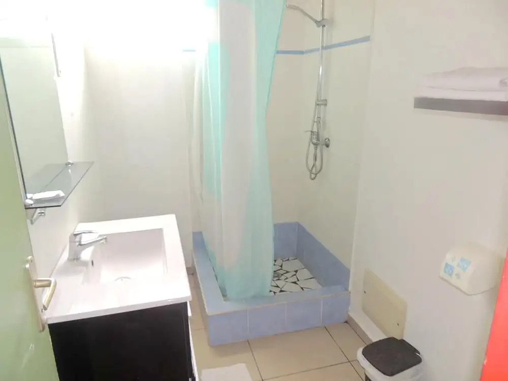 House with One Bedroom in Bouillante, with Wonderful Sea View, Shared Pool, Furnished Garden - 1 Km From the Beach