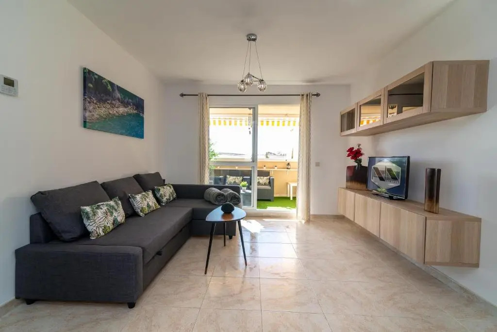 N&A Golondrinas Recently Renovated 2bdr Apt