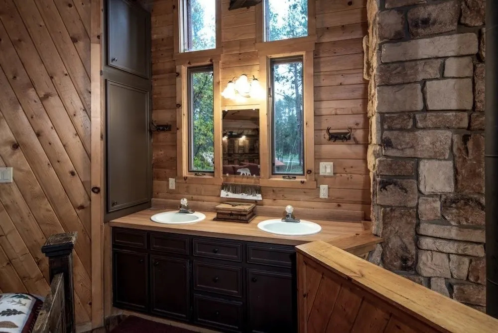 Bear Country Cabin