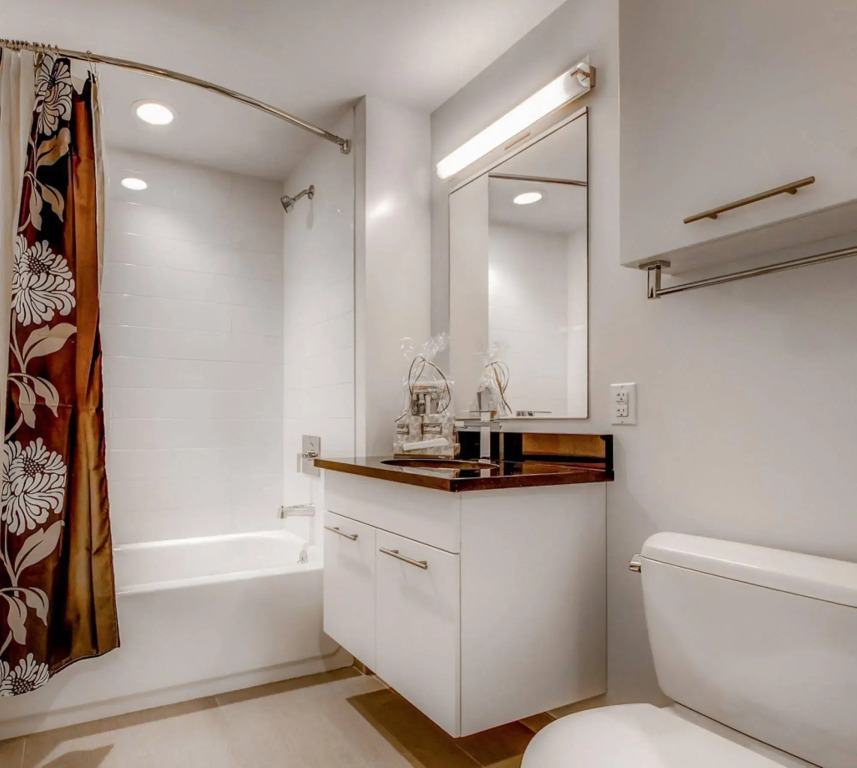 Global Luxury Suites at BCEC