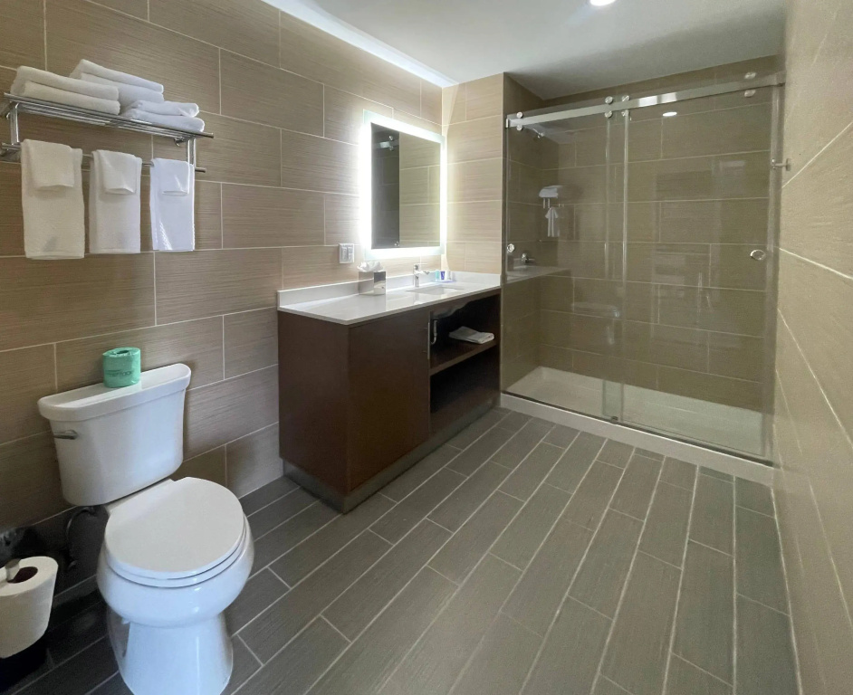 MainStay Suites Bronx - Belmont