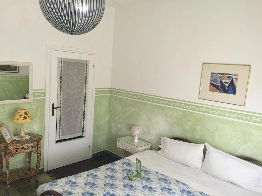 B&B Caslett