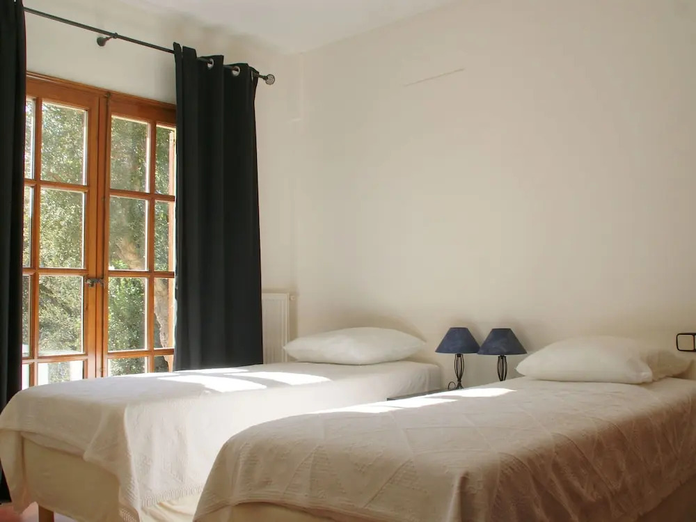 Villa in Calonge with Pool and Mountain Views