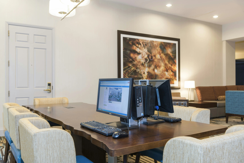 Doubletree by Hilton Pleasant Prairie Kenosha, WI