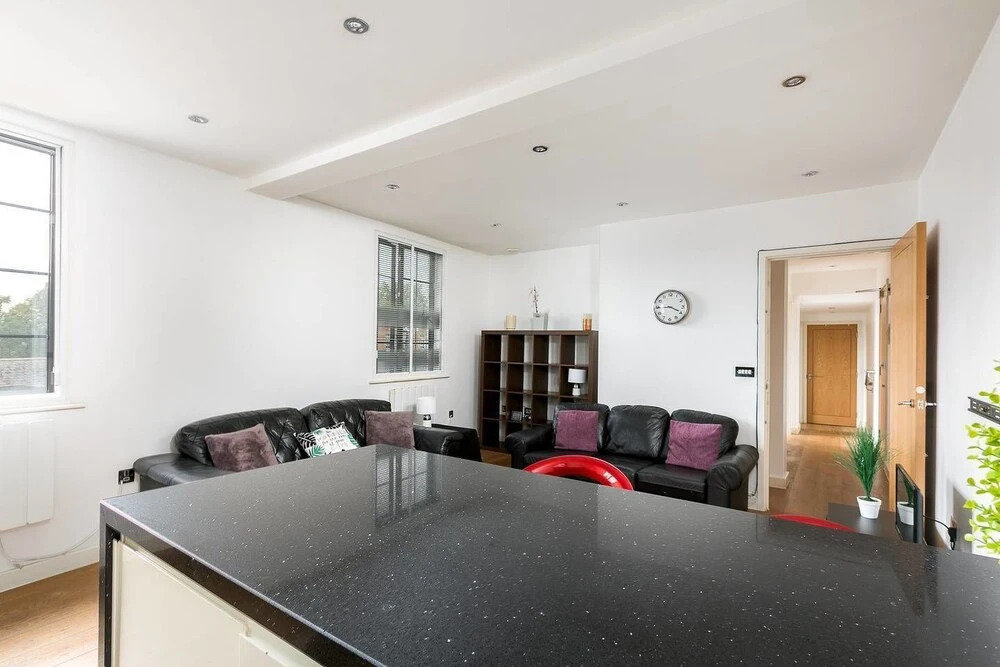 Modern 2 Bed In The Heart Of Ealing Broadway